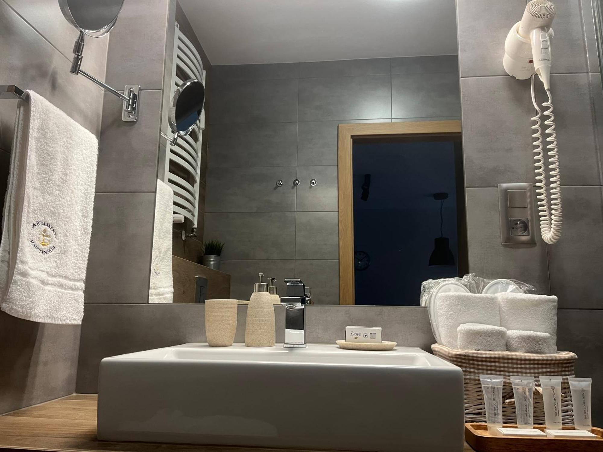 Apartamenty Kapitanskie Blizej Morza 코워브제크 외부 사진