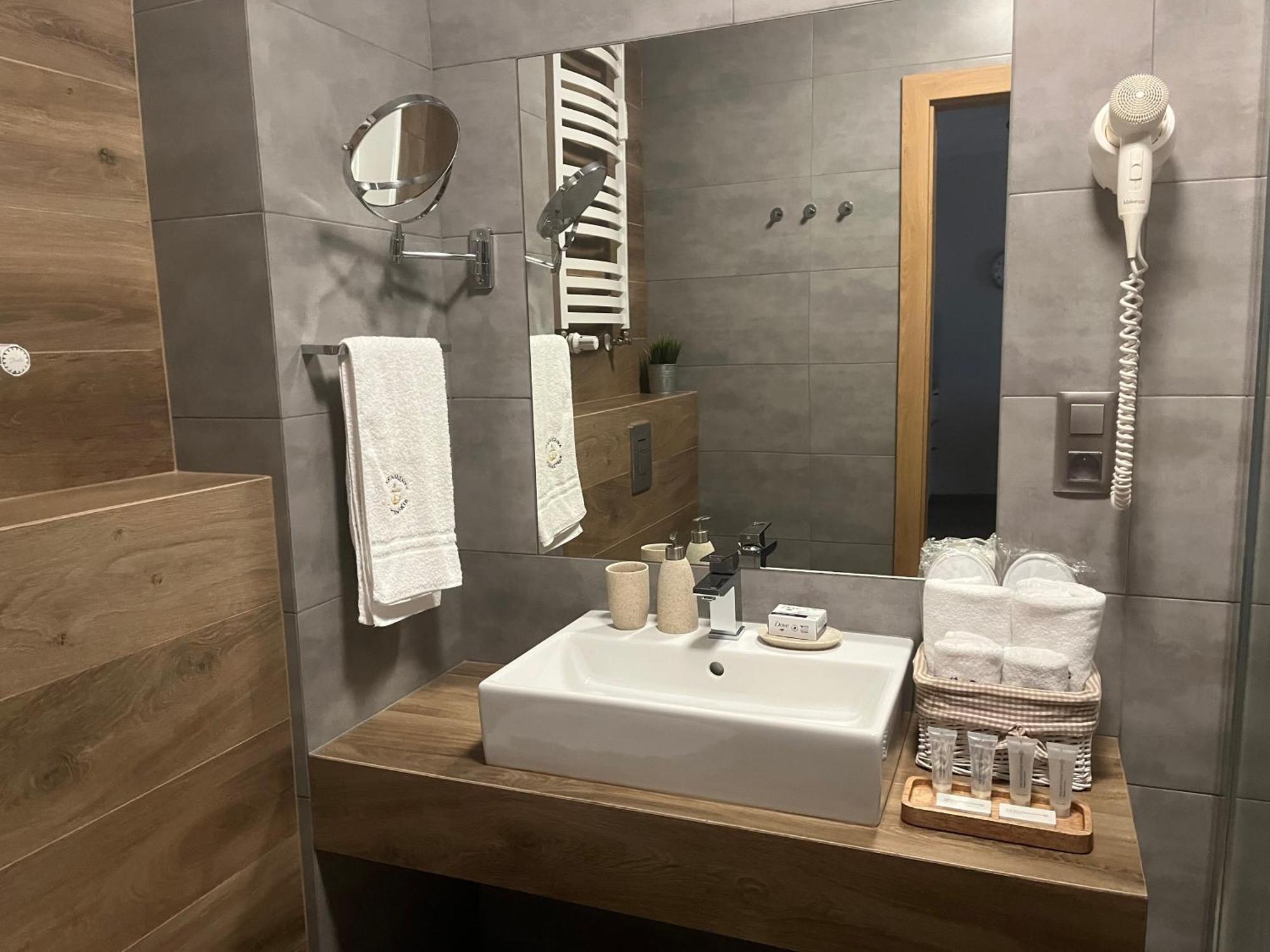 Apartamenty Kapitanskie Blizej Morza 코워브제크 외부 사진